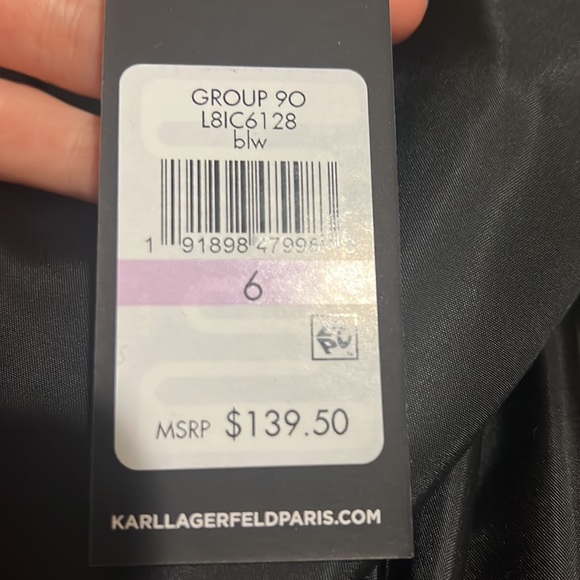 Never worn! Karl Lagerfeld Paris Black and White Windowpane Blazer. Size 6. - Picture 3 of 3